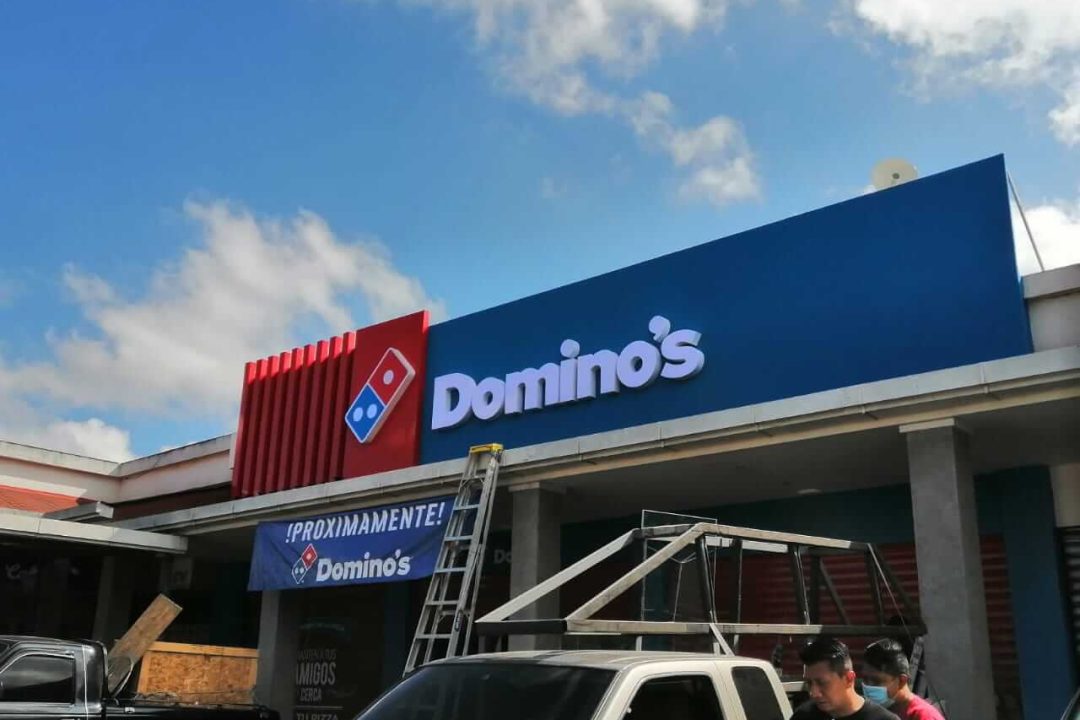 Fachada-Domino's-Pizza